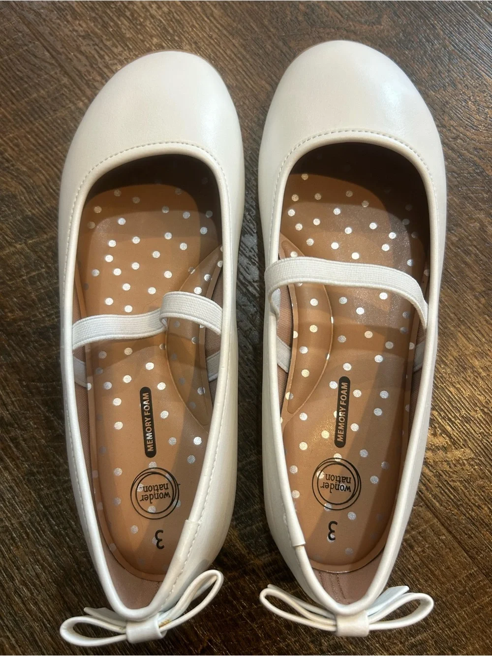 Girls' Mary Jane Dress Shoes with Bow Accent 3